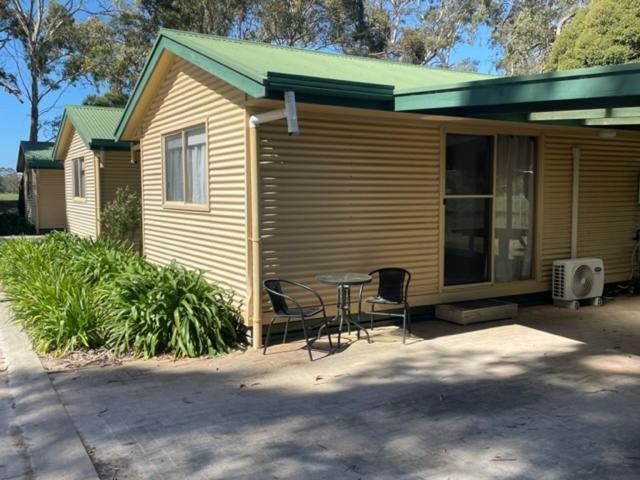 Penola Coonawarra Caravan Park Екстериор снимка